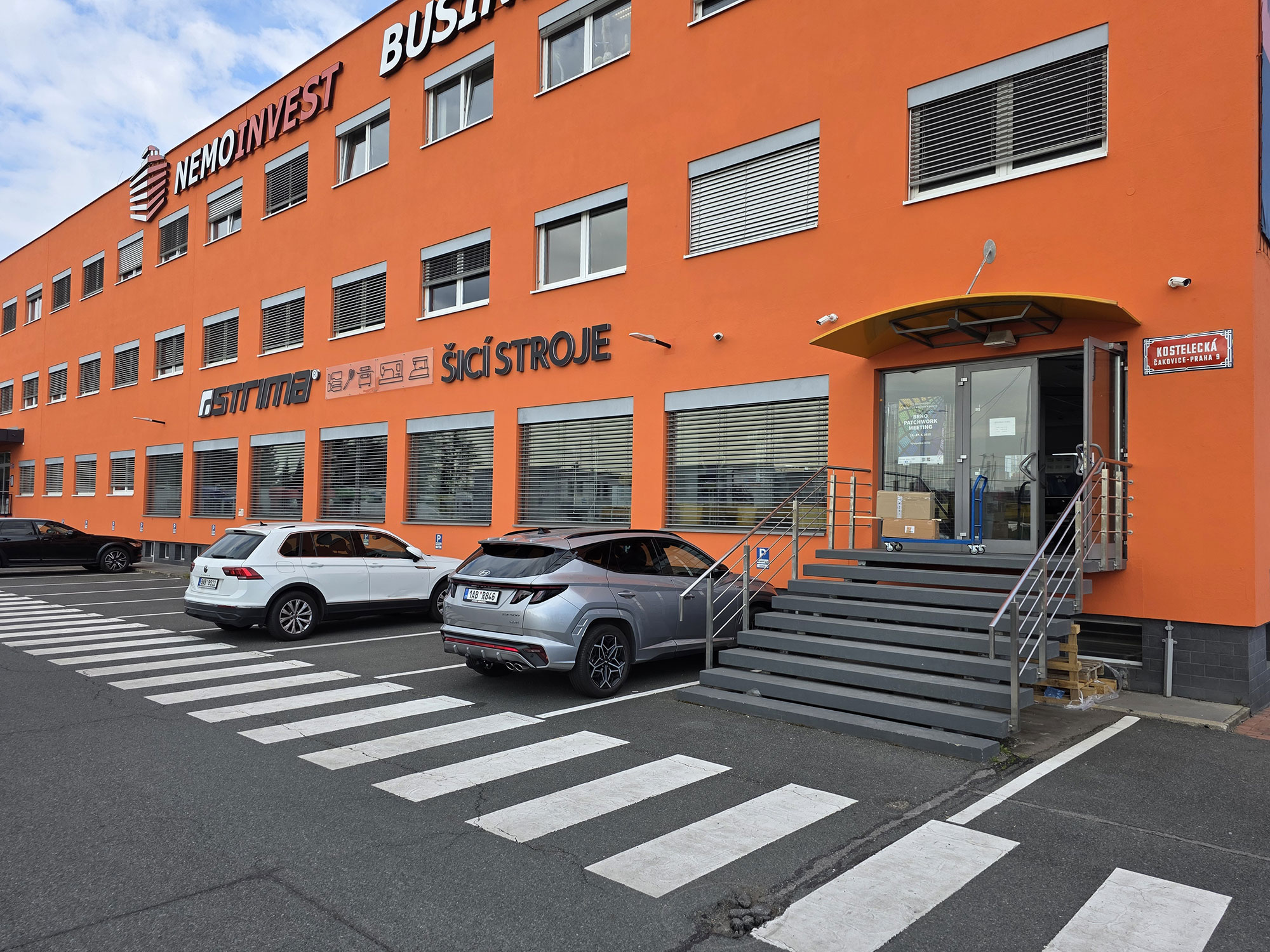 Pobočka a showroom Praha Kostelecká